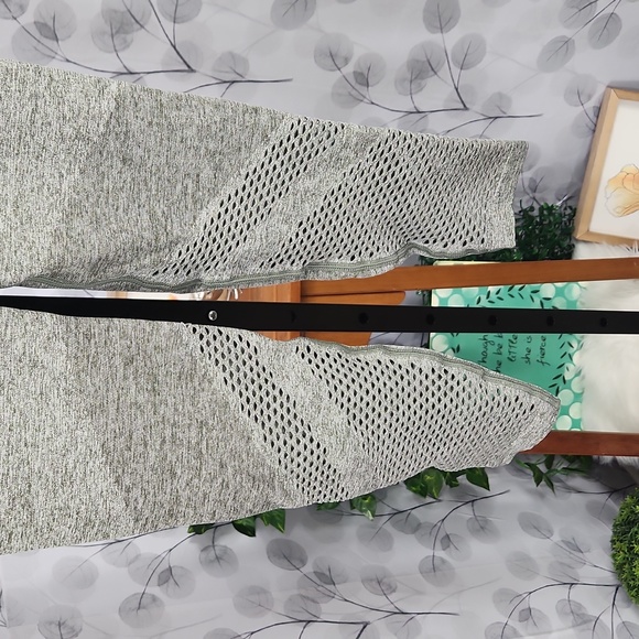 VS PINK Seamless Leggings - Picture 8 of 9